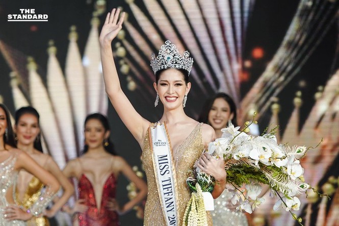 Ngắm nhan sắc rạng ngời của tân Hoa hậu Chuyển giới Thái Lan - ảnh 1