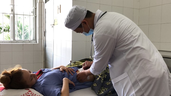 Vỡ thai ngoài tử cung, một sản phụ được cứu sống - ảnh 1