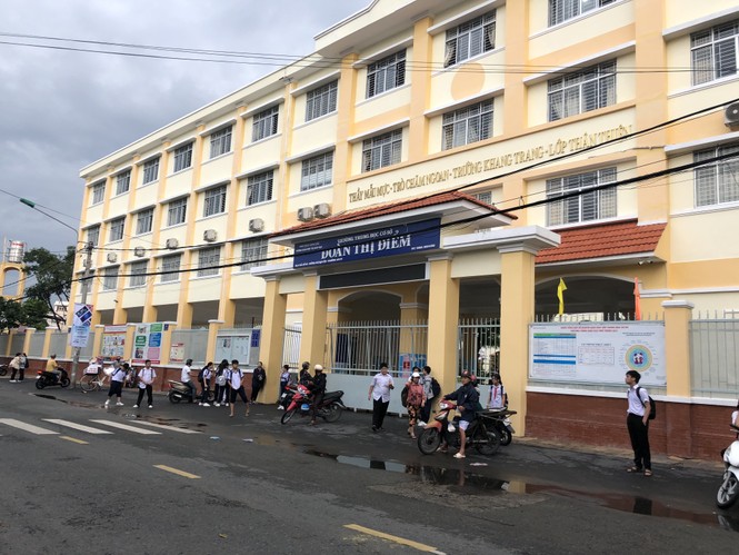 Lý do học sinh Cần Thơ đánh bạn trước cổng trường - ảnh 2