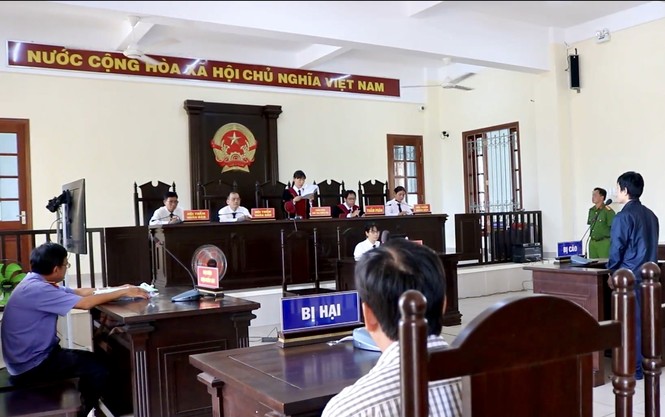 Trả tự do tại tòa nam sinh viên nghiện game giết người - ảnh 2 Trả tự do tại tòa nam sinh viên nghiện game giết người - ảnh 2