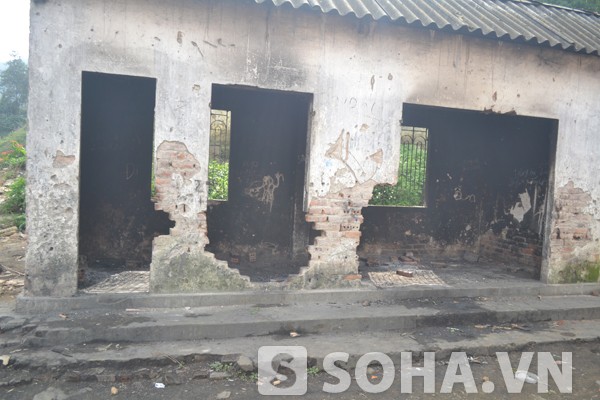 Gian bếp xuống cấp, xập xệ và thiếu thốn