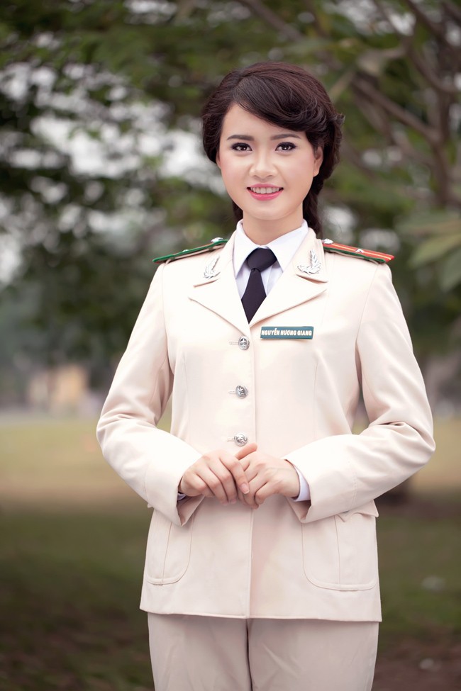 Và hiện tại, cô đang là MC, BTV quen thuộc của đài truyền hình
