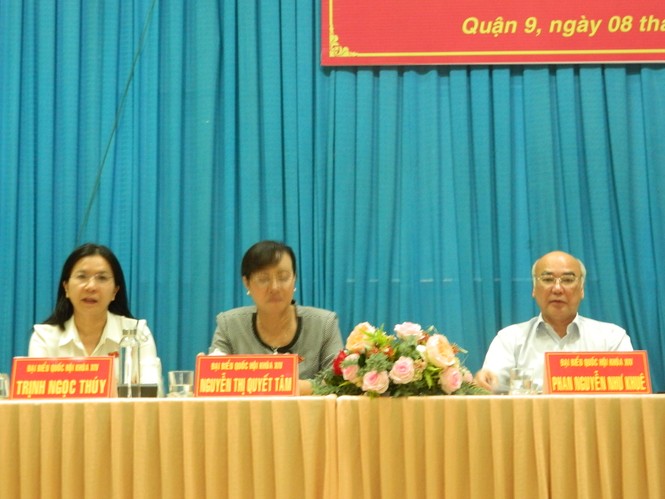 Cử tri đề nghị cho ông Tất Thành Cang thôi nhiệm vụ đại biểu HĐND TPHCM - ảnh 1