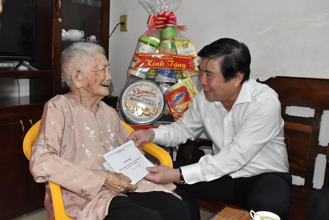 Nhiều hoạt động chăm lo, mừng Xuân Tân Sửu 2021 ở TPHCM - ảnh 1