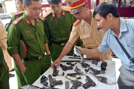 Choáng với lượng vũ khí 141 Hà Nội bắt trong 3 năm - ảnh 7