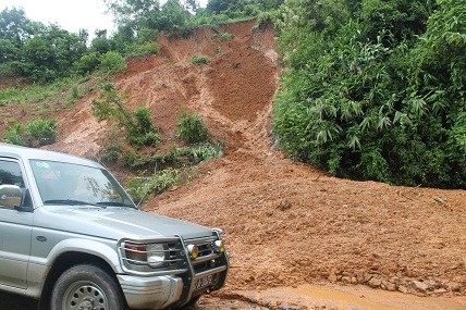 Lũ quét gây thiệt hại tiền tỷ ở miền tây Nghệ An - ảnh 1