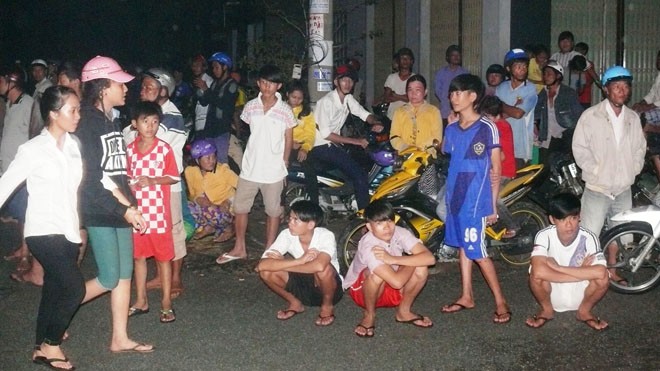 Hỗ trợ 10 triệu đồng mỗi hộ dân bị cháy tại chợ Thới Bình - ảnh 2