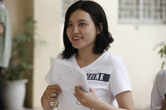 Thí sinh phấn khởi vì đề thi Văn dễ - ảnh 2