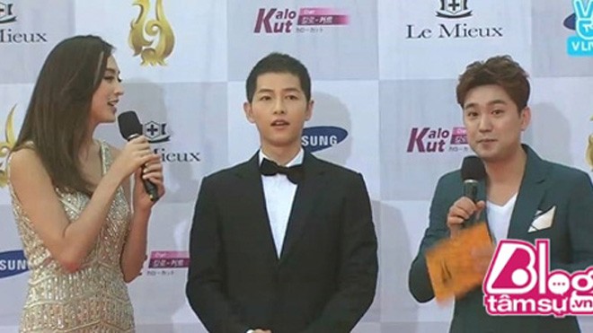 Khán giả phấn khích khi Song Joong Ki nói nhớ Song Hye Kyo - ảnh 3