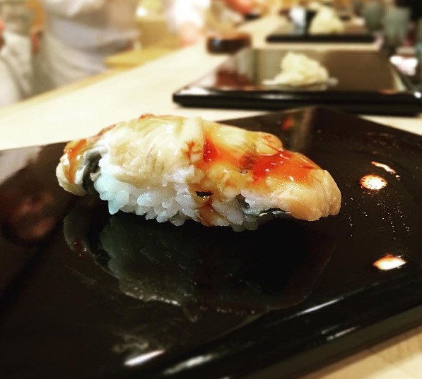 Quán sushi huyền thoại được Beckham ca tụng hết lời - ảnh 10