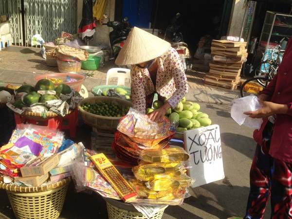 Nhộn nhịp mua cá lóc nướng trong ngày Thần tài - ảnh 7