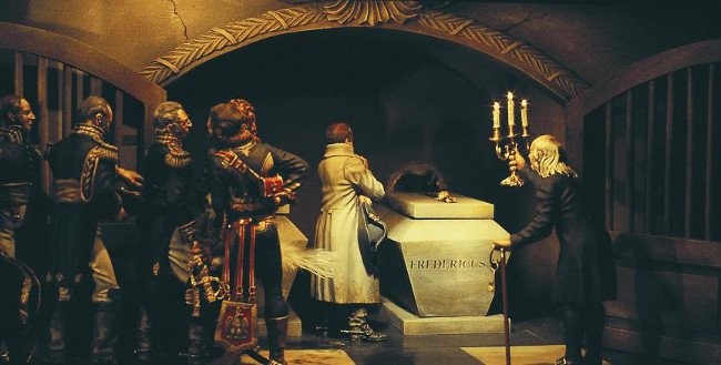 Vì sao Napoleon sợ toát mồ hôi trong đêm kinh hoàng ở kim tự tháp Ai Cập - ảnh 1