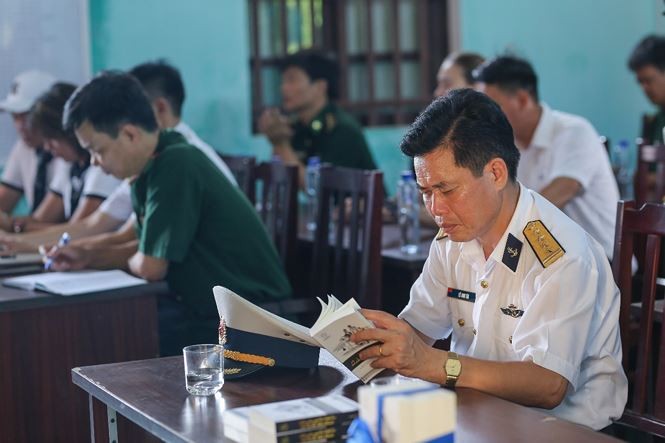 Trao gửi khát vọng khởi nghiệp kiến quốc đến vùng biển đảo - ảnh 6