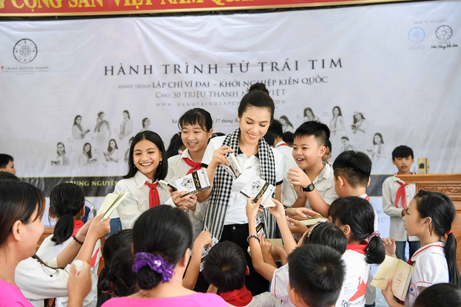Trao gửi khát vọng khởi nghiệp kiến quốc đến vùng biển đảo - ảnh 8
