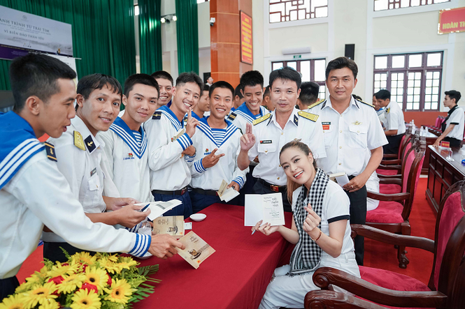 Trao gửi khát vọng khởi nghiệp kiến quốc đến vùng biển đảo - ảnh 9