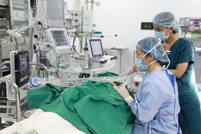 Lần đầu tiên tại VN, Vinmec điều trị tim mạch theo mô hình chuyên môn chuẩn Mỹ - ảnh 1