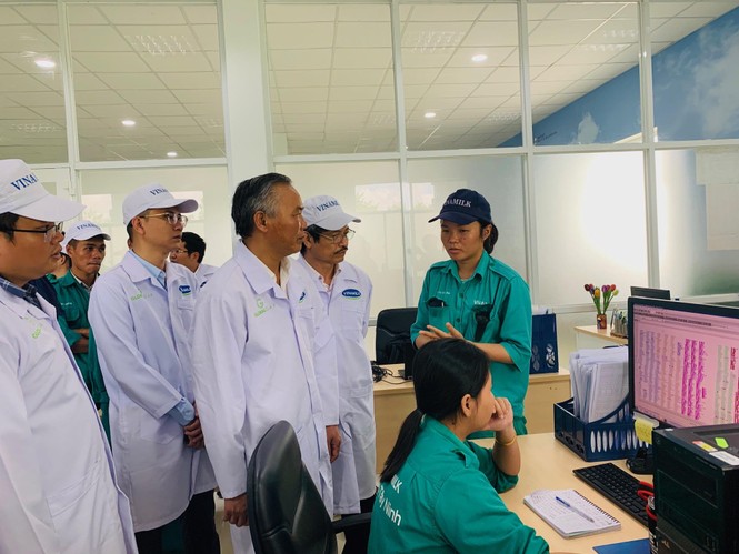 Xây dựng vùng chăn nuôi bò sữa an toàn dịch bệnh để xuất khẩu - ảnh 5