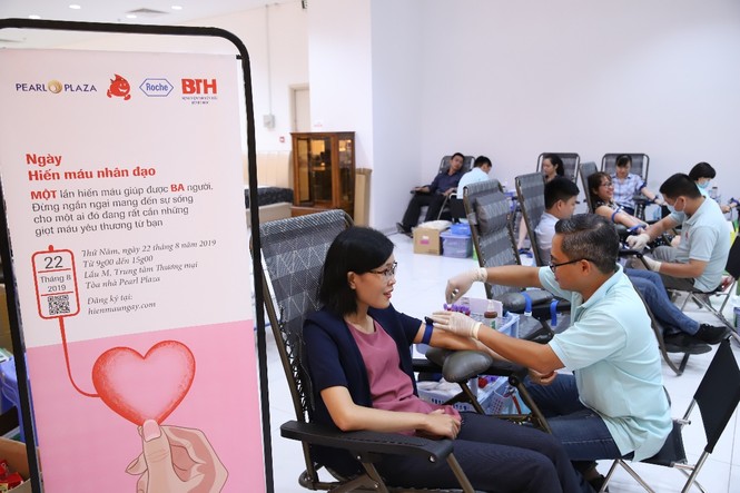 Roche tích cực đóng góp cho hoạt động hiến máu và sàng lọc máu tại - ảnh 3