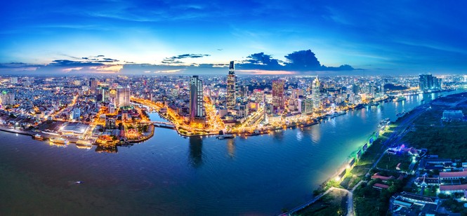 Nhà giàu gốc Á săn bất động sản trung tâm Việt Nam - ảnh 1