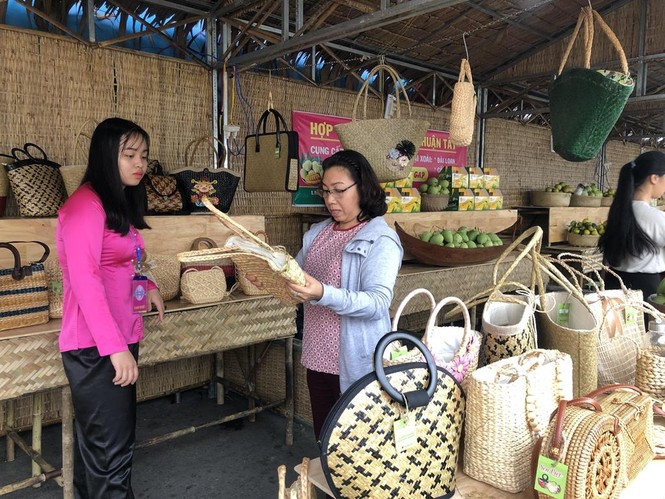 Đặc sản Đồng Tháp hội tụ Sài Gòn - ảnh 1