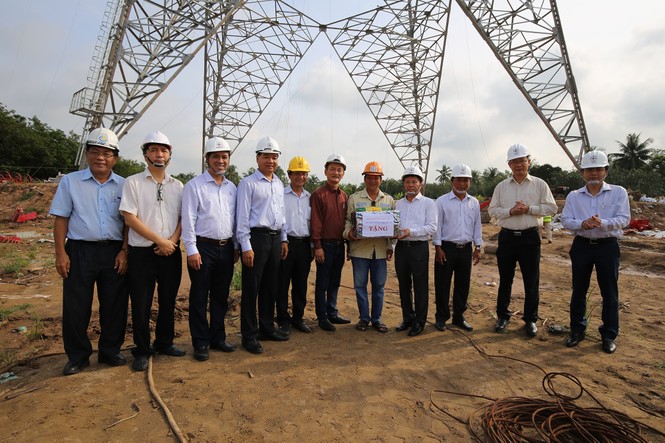 Đường dây 500 kV Sông Hậu - Đức Hòa trên đường về đích - ảnh 2