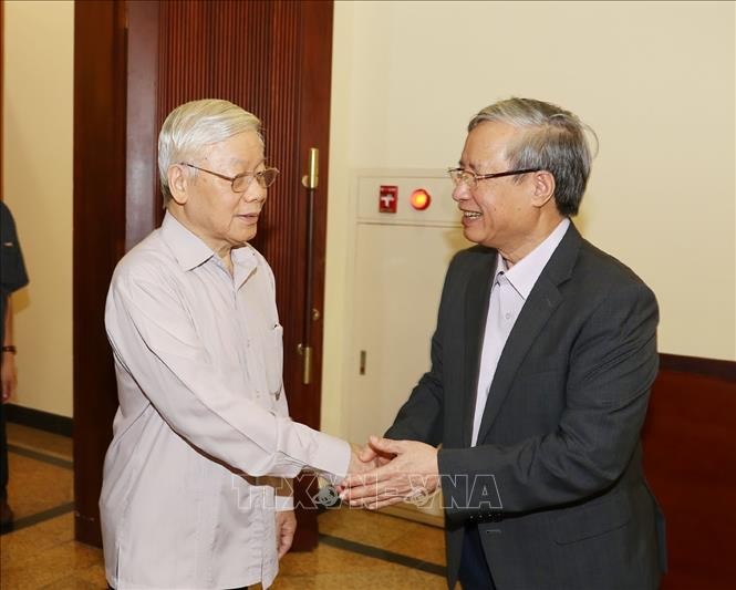 Tổng Bí thư, Chủ tịch nước chủ trì họp Thường trực Ban Chỉ đạo Trung ương về phòng, chống tham nhũng - ảnh 1