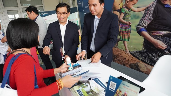 Bayer chung tay cùng cộng đồng kiểm soát véc-tơ truyền bệnh sốt xuất huyết - ảnh 1
