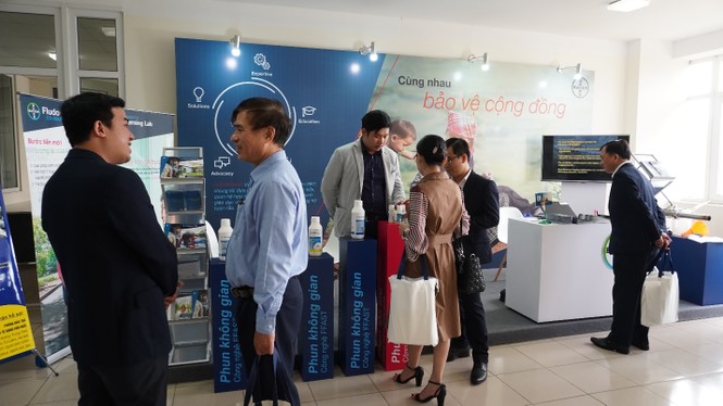 Bayer chung tay cùng cộng đồng kiểm soát véc-tơ truyền bệnh sốt xuất huyết - ảnh 2
