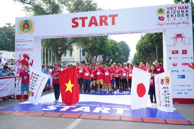 Vietjet cùng máy bay Amy chạy tiếp sức tại giải Kizuna Ekiden 2019 - ảnh 2