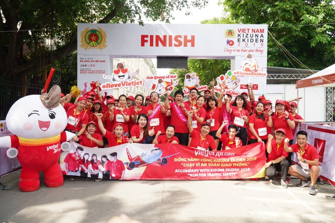 Vietjet cùng máy bay Amy chạy tiếp sức tại giải Kizuna Ekiden 2019 - ảnh 10