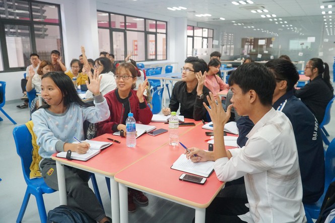 Hội thảo 'Xu hướng của thị trường lao động và Con đường phát triển sự nghiệp' - ảnh 1