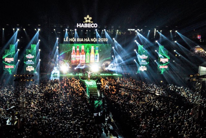 Fan bóng đá sẽ được xem trận Việt Nam – Indonesia tại Lễ hội Bia Hà Nội 2019 - ảnh 1
