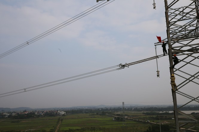 Đường dây 500kV Thường Tín – Tây Hà Nội: Chờ gỡ nút thắt giải phóng mặt bằng - ảnh 2