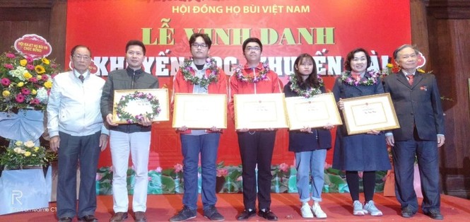 Cộng đồng họ Bùi Việt Nam: Vinh danh khuyến học, khuyến tài năm 2019 - ảnh 8