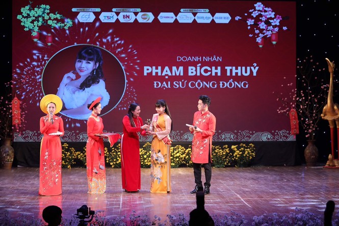 Đại sứ cộng đồng Phạm Bích Thuỷ đồng hành cùng Tết Ba Miền 2020 - ảnh 1