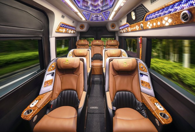 Đi Limousine 'xưa' rồi, giờ trên khoang Hạng Thượng Đỉnh mới 'sang' - ảnh 2