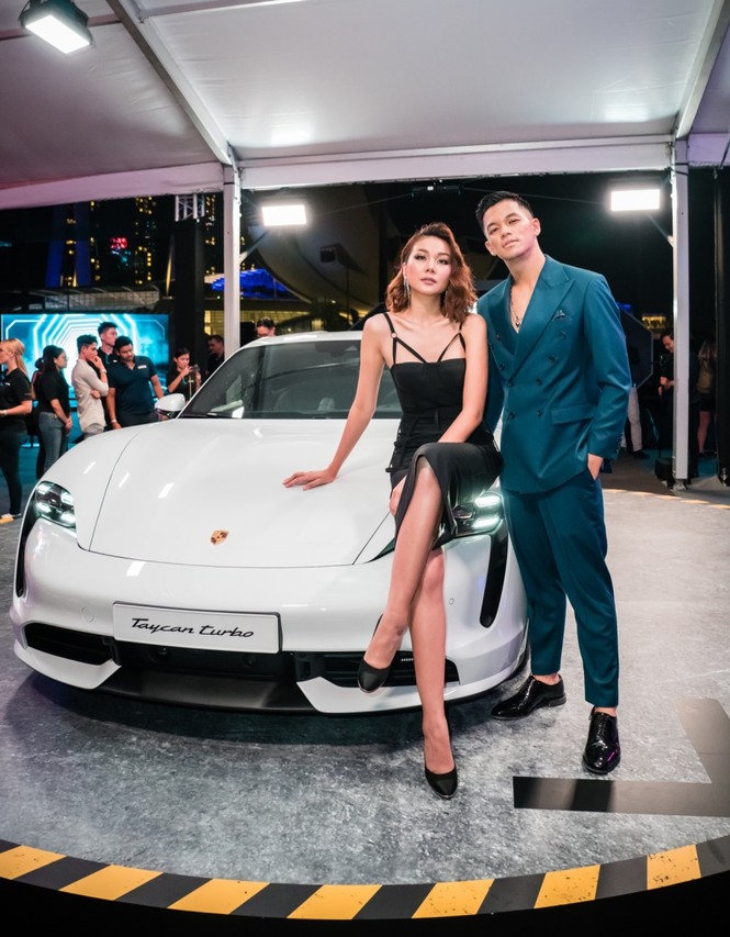 Thanh Hằng, Trọng Hiếu tham dự buổi ra mắt dòng xe thuần điện Porsche Taycan - ảnh 1