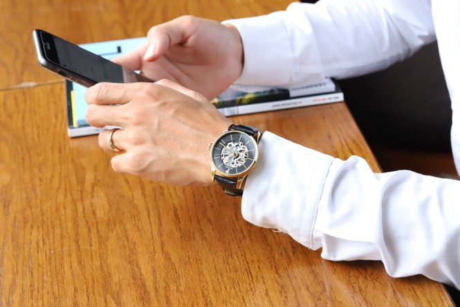 Mừng Giáng sinh và năm mới, Đăng Quang Watch giảm giá đến 50% - ảnh 3