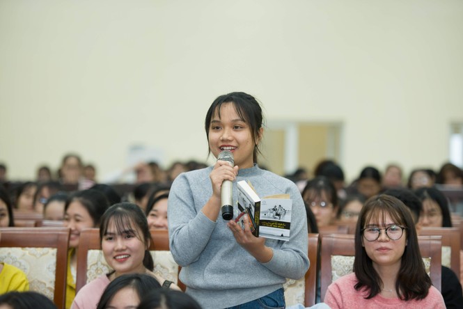 Á hậu Hoàng My: Một dân tộc dẫn dắt cần có tri thức toàn diện - ảnh 5
