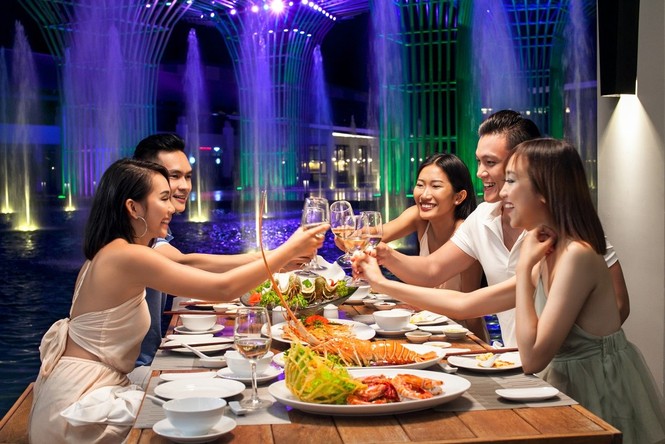 Tiềm năng vàng du lịch từ những chương trình trình diễn nghệ thuật cao cấp - ảnh 1