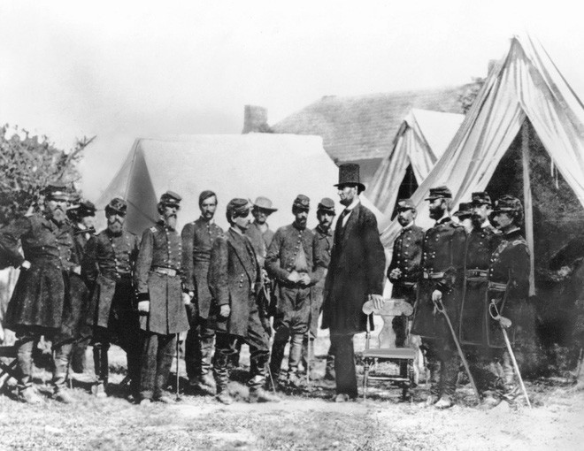 Đọc ngược 'Đắc Nhân Tâm': Nghệ thuật đối nhân xử thế của Tổng thống Mỹ Lincoln! - ảnh 4