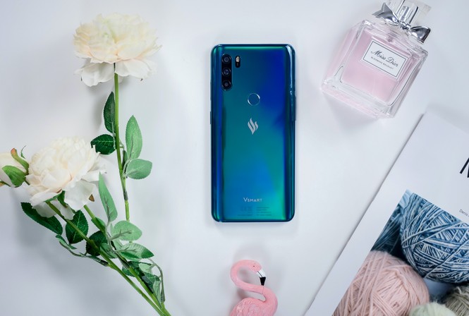 VinSmart ra mắt 'bộ sưu tập đá quý' Vsmart Active 3 - ảnh 1