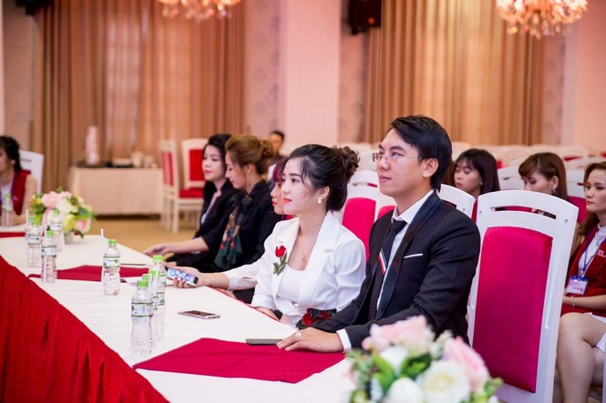 Gia đình nhỏ hạnh phúc của cặp vợ chồng nữ doanh nhân Phan Phạm Phương Uyên - ảnh 1