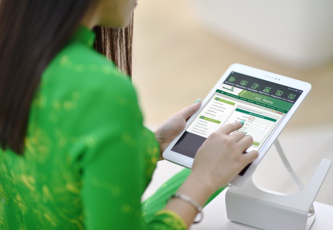 Vietcombank miễn phí chuyển tiền ủng hộ quyên góp phòng, chống dịch bệnh COVID-19 - ảnh 1