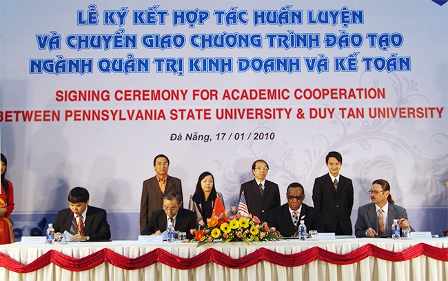 Quản trị - Tiếp thị - Ngoại thương - Nhân sự: Các ngành hot với Cơ hội Việc làm lớn - ảnh 1
