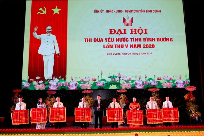 Bình Dương: Tuyên dương 400 tập thể, cá nhân điển hình giai đoạn 2015-2020 - ảnh 3