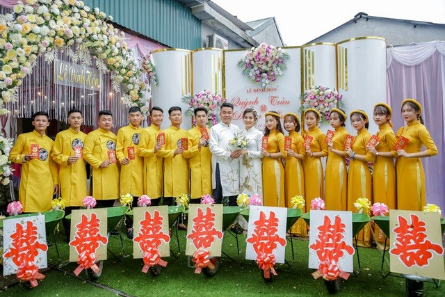 Dàn 'siêu xe khủng' trong đám hỏi ở Thái Nguyên gây 'bão cộng đồng mạng' - ảnh 4