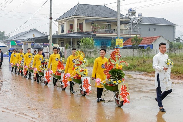 Dàn 'siêu xe khủng' trong đám hỏi ở Thái Nguyên gây 'bão cộng đồng mạng' - ảnh 6