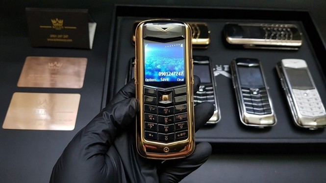 Vertu và hành trình 22 năm thăng trầm của đế chế điện thoại đắt đỏ nhất hành tinh - ảnh 3