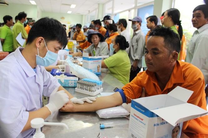 VWS chăm lo chu đáo sức khỏe và đời sống người lao động - ảnh 1